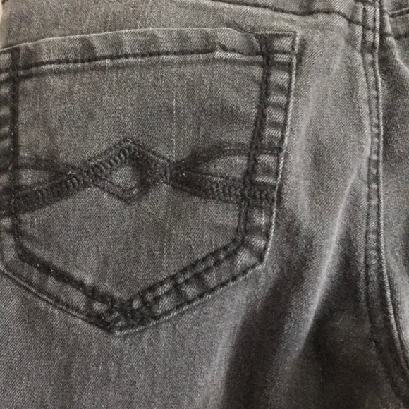 Women’s Mudd: dark grey jeans size 7 - Picture 3 of 5